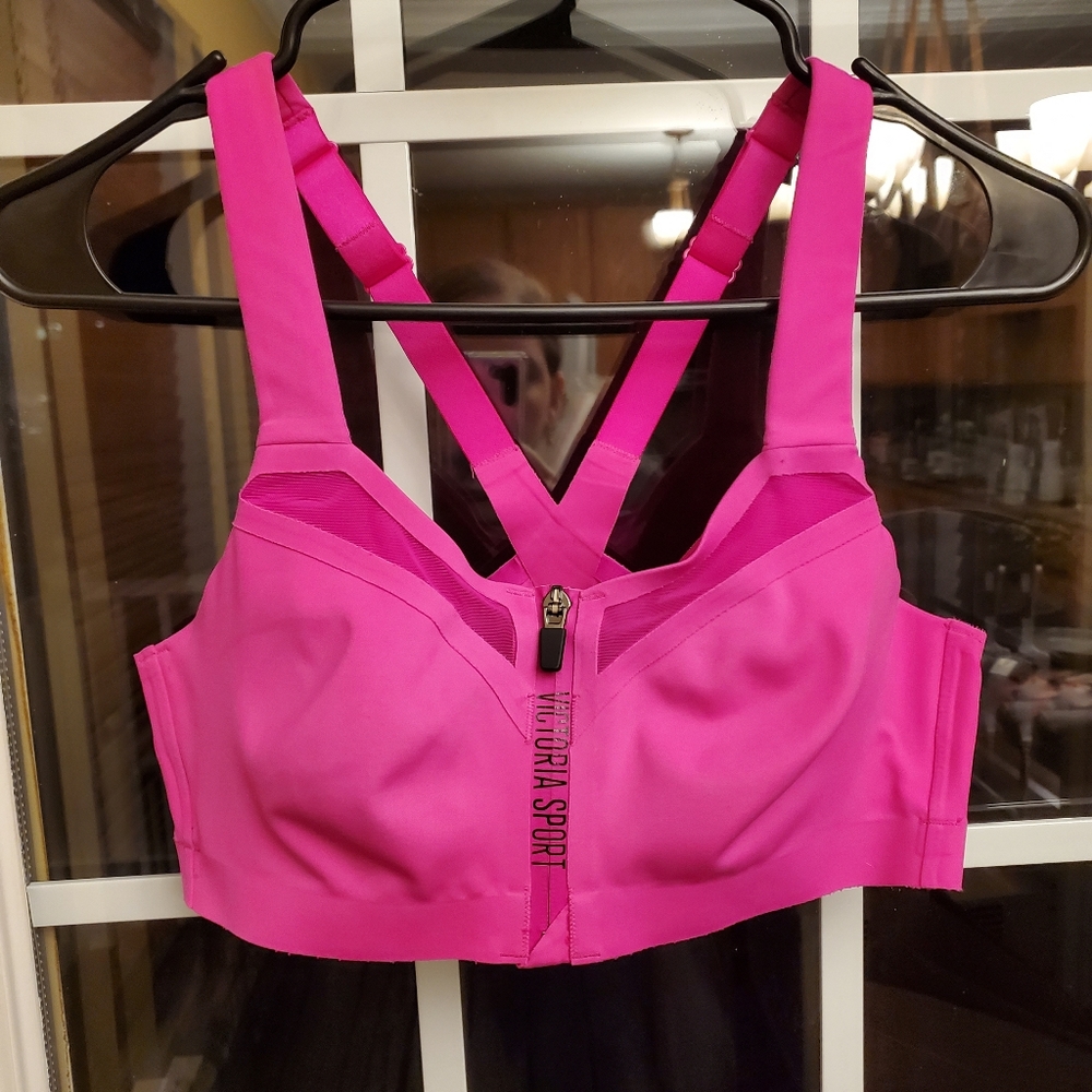 Victoria Secret - Victoria Sports Bra in Fusia, Size 34B